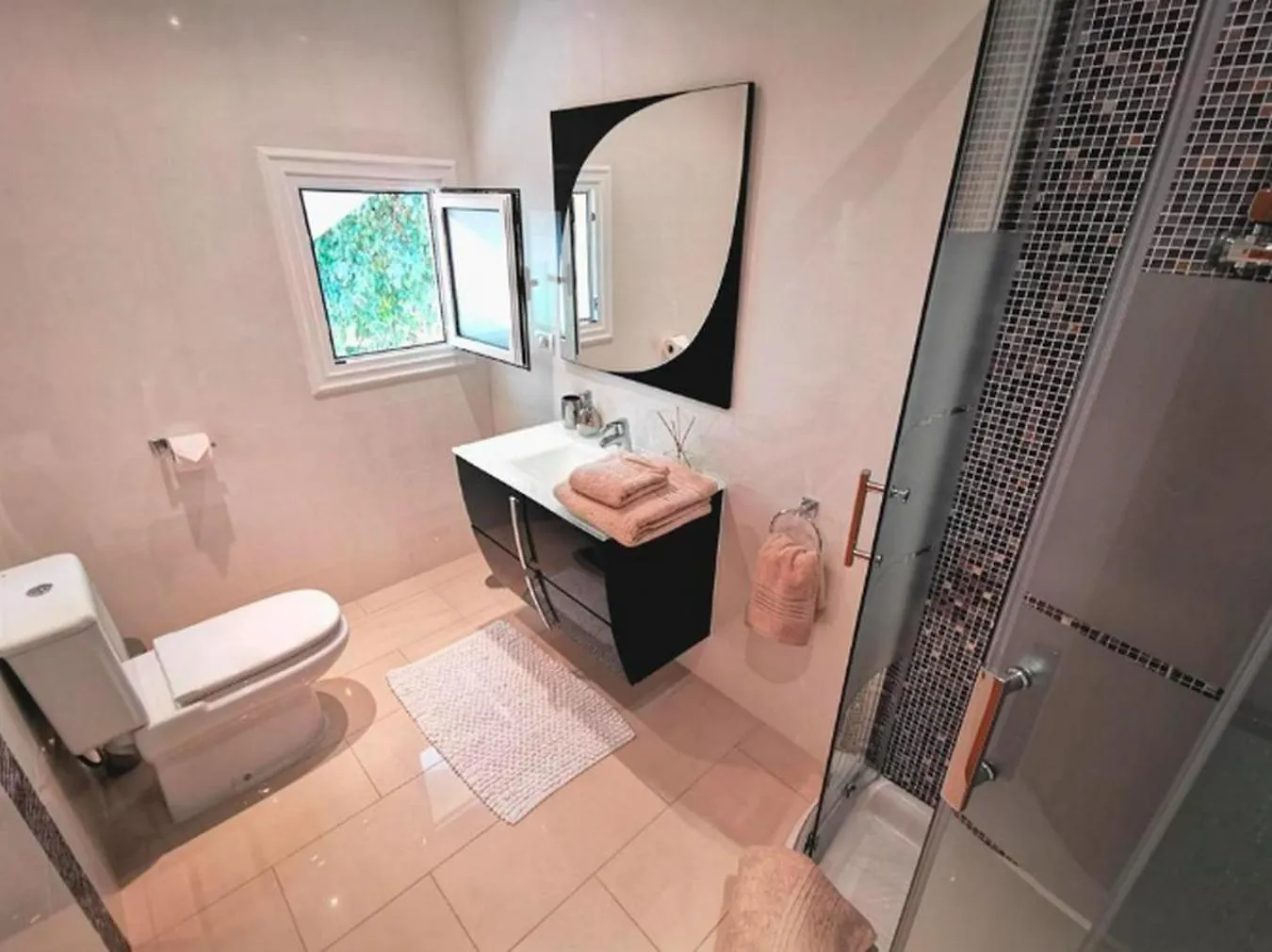 Villa Samarina En La Prestigiosa Zona De La Caleta Golf Costa Adeje